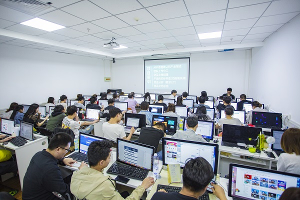 深圳web前端实战技术培训机构推荐报名哪家