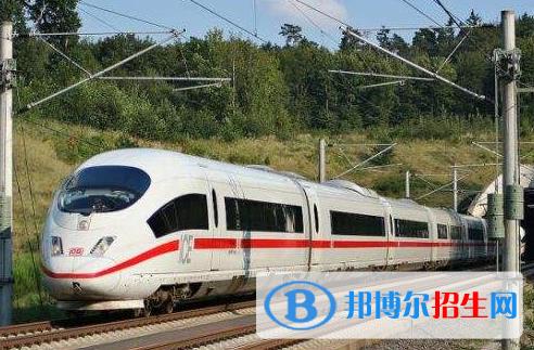 六盘水2020年女生学铁路学校有前途吗