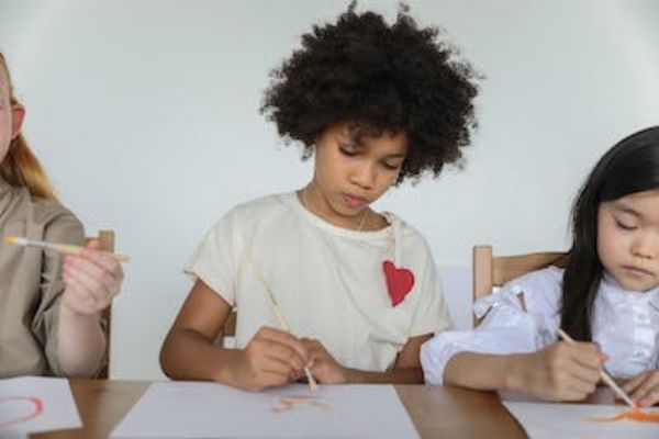 学习彩妆怎么样?前途怎么样? 学习彩妆怎么样?前途怎么样?